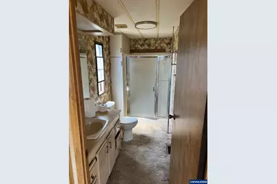 5422 Portland #122 Rd NE, Salem, OR 97305 - Photo 9