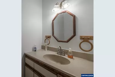 92891 Allens Aly, Cheshire, OR 97419 - Photo 19