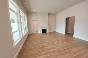 657 Magnolia Av, Woodburn, OR 97071 - Photo 5