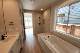 657 Magnolia Av, Woodburn, OR 97071 - Photo 11