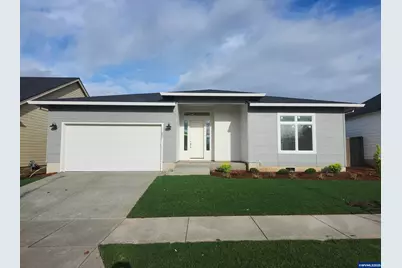 657 Magnolia Av, Woodburn, OR 97071 - Photo 1
