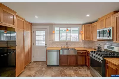 1138 9th Av SW, Albany, OR 97321 - Photo 19