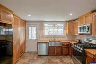 1138 9th Av SW, Albany, OR 97321 - Photo 19