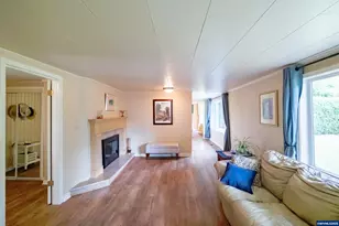 1049 N River Dr, Sweet Home, OR 97386 - Photo 11