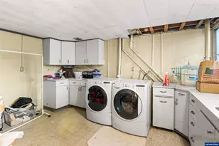 220 24th St SE, Salem, OR 97301 - Photo 37