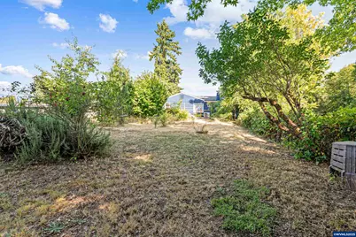 220 24th St SE, Salem, OR 97301 - Photo 15