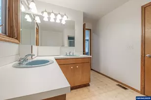 34935 Northernwood Dr, Brownsville, OR 97327 - Photo 29