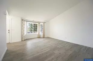 1467 S 7th St, Independence, OR 97351 - Photo 5