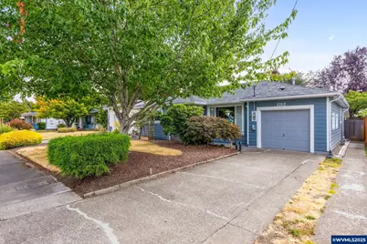 1212 23rd St NE, Salem, OR 97301 - Photo 3