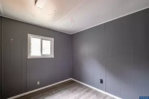 29236 Santiam Hwy, Lebanon, OR 97355 - Photo 23