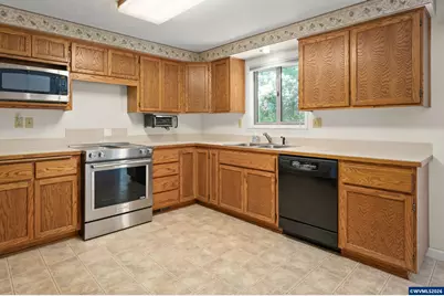 41886 Deerhorn Rd, Springfield, OR 97478 - Photo 11