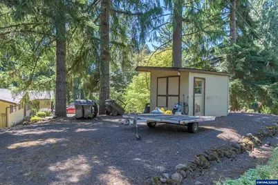 41886 Deerhorn Rd, Springfield, OR 97478 - Photo 47