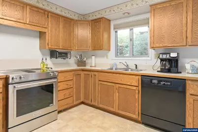 41886 Deerhorn Rd, Springfield, OR 97478 - Photo 11