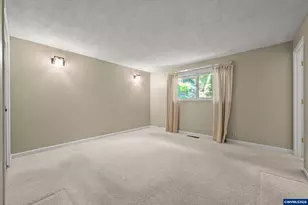 41886 Deerhorn Rd, Springfield, OR 97478 - Photo 27