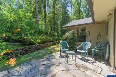 41886 Deerhorn Rd, Springfield, OR 97478 - Photo 43