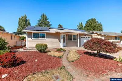 2247 Oregon Ct, Woodburn, OR 97071 - Photo 1