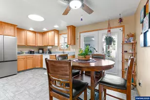 2247 Oregon Ct, Woodburn, OR 97071 - Photo 13