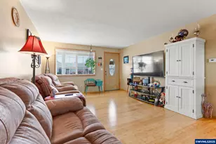 2247 Oregon Ct, Woodburn, OR 97071 - Photo 33