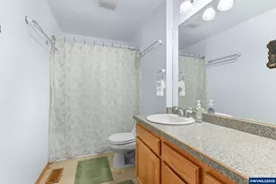 2247 Oregon Ct, Woodburn, OR 97071 - Photo 37