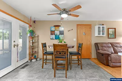 2247 Oregon Ct, Woodburn, OR 97071 - Photo 25