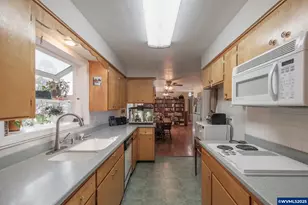 3614 31st Ave NE, Salem, OR 97301 - Photo 17