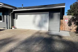 4638 Sunflower Way NE, Salem, OR 97305 - Photo 3