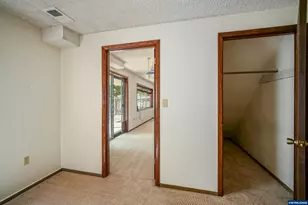 3295 Camellia Dr S, Salem, OR 97302 - Photo 31