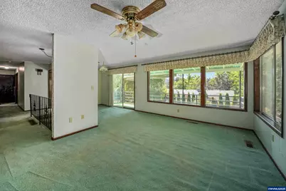 3295 Camellia Dr S, Salem, OR 97302 - Photo 11