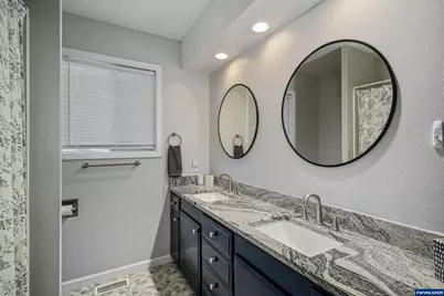 3295 Camellia Dr S, Salem, OR 97302 - Photo 21