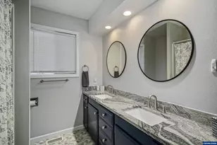 3295 Camellia Dr S, Salem, OR 97302 - Photo 21