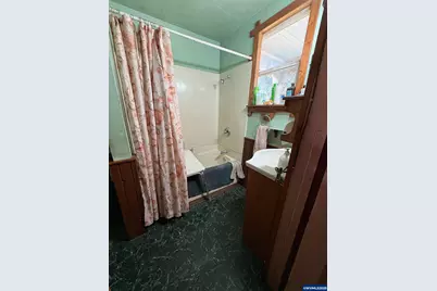 810 Taylor St, Mount Angel, OR 97362 - Photo 13