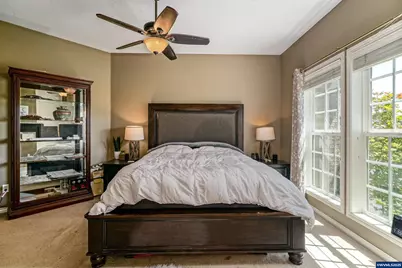 595 Harbourtown Ct SE, Salem, OR 97306 - Photo 29