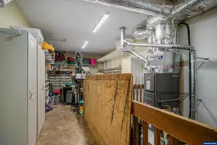 595 Harbourtown Ct SE, Salem, OR 97306 - Photo 27