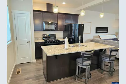 1620 SE Barberry Av, Dallas, OR 97338 - Photo 13