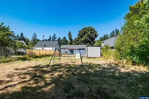 820 Rosemont Ave NW, Salem, OR 97304 - Photo 27