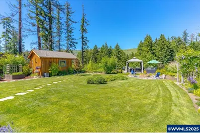 23757 Santiam Wy SE, Lyons, OR 97358 - Photo 31