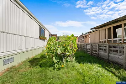 545 Warren St S #12, Monmouth, OR 97361 - Photo 29