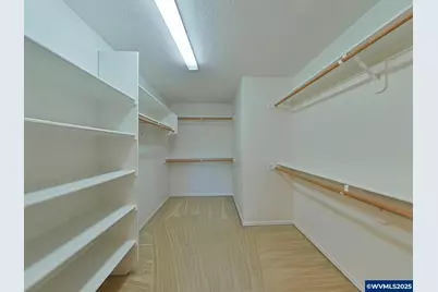 824 SE Bayshore Cir, Corvallis, OR 97333 - Photo 3