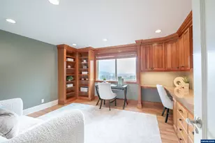 341 Maple Hill Dr NW, Salem, OR 97304 - Photo 11