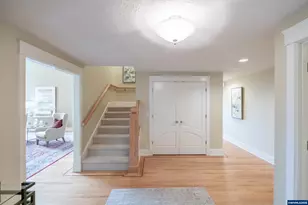 341 Maple Hill Dr NW, Salem, OR 97304 - Photo 5