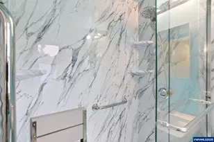 601 S Water St, Silverton, OR 97381 - Photo 25