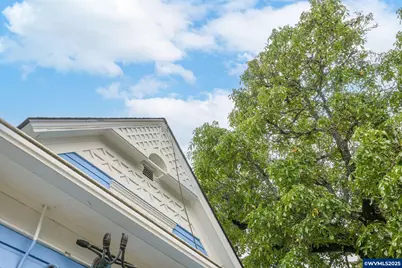 601 S Water St, Silverton, OR 97381 - Photo 5