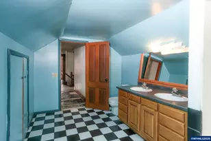 601 S Water St, Silverton, OR 97381 - Photo 35