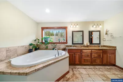 33678 Mary's River Estates Rd, Philomath, OR 97370 - Photo 23