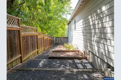 3423 NW Glenridge Dr, Corvallis, OR 97330 - Photo 45