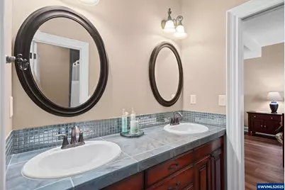 8438 Cascade Hwy Hwy NE, Silverton, OR 97381 - Photo 29