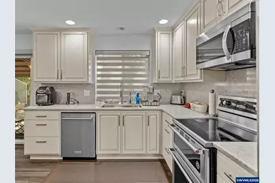 1562 Beaver Ct SW, Albany, OR 97321 - Photo 9