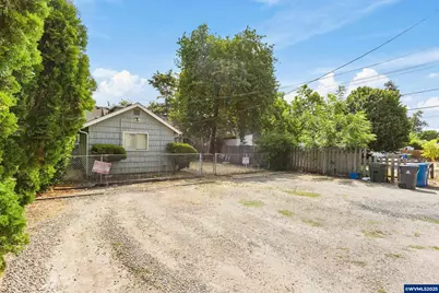 771 21st St SE, Salem, OR 97301 - Photo 23