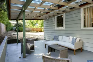 2630 Mountain View Dr S, Salem, OR 97302 - Photo 41