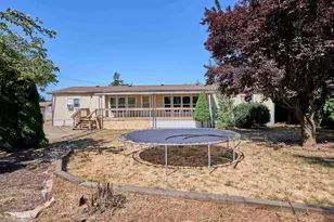 1632 Brown St, Woodburn, OR 97071 - Photo 3